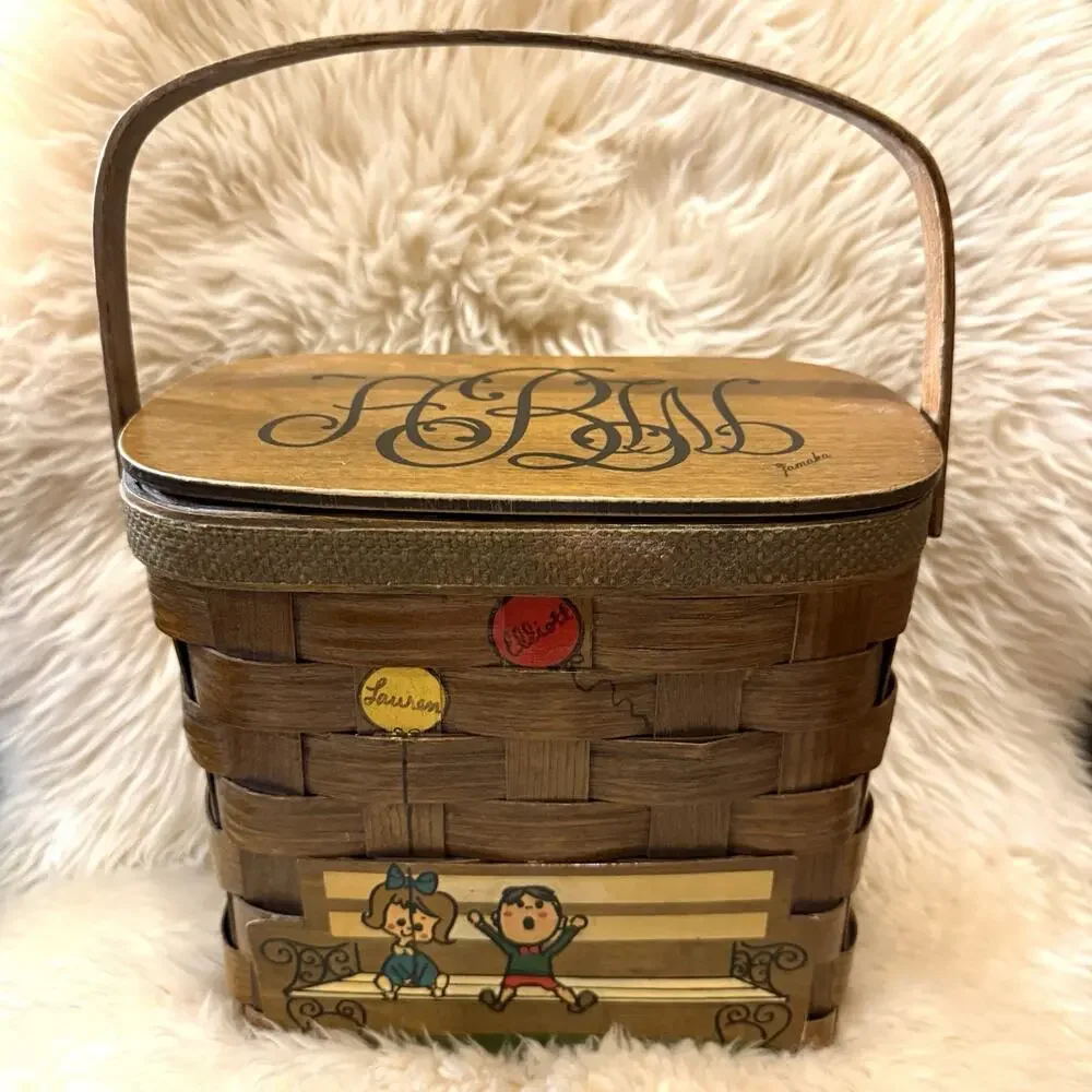 VTG Basket Purse Jamaka for Sanger-Harris 1960s-70s Hand Painted Kids Kitschy